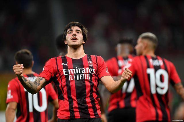 杨瀚森17+11青岛胜上海 吴前20分浙江胜吉林