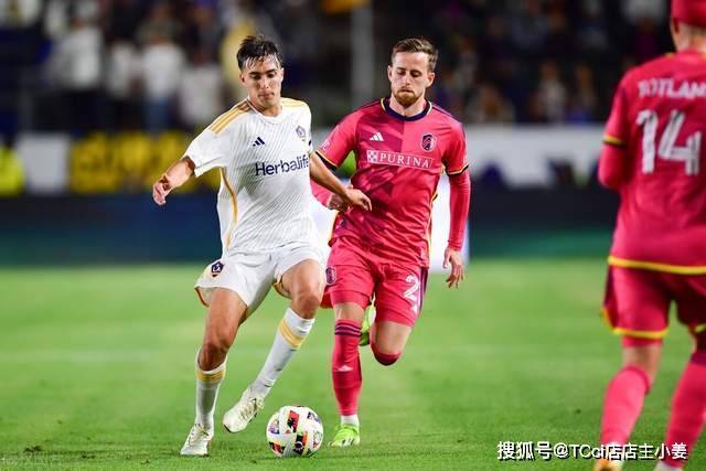 维金斯23分库里17+10安东尼26分 勇士力克魔术